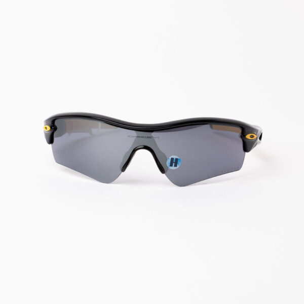 OAKLEY