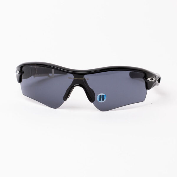OAKLEY